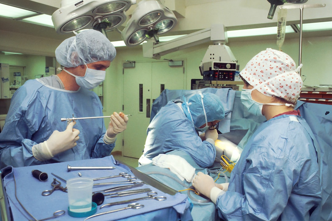Kol Germe Operasyonu ve Liposuction Sıkılaşmış Kollar Elde Etmenin Sırları