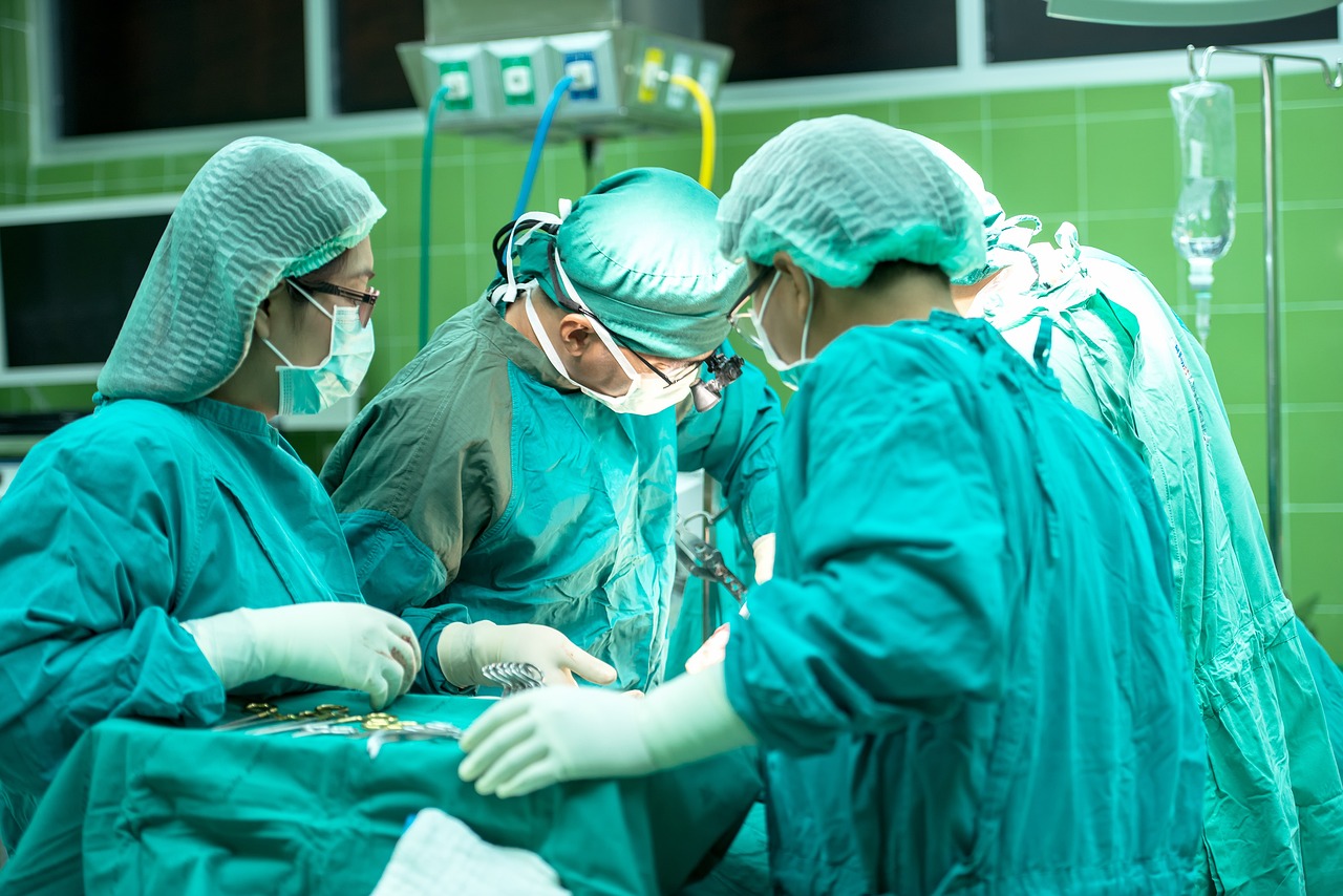 Boyun Germe Operasyonları (Neck Lift): Gençlik Işıltısına Ulaşmak İçin Yapmanız Gerekenler