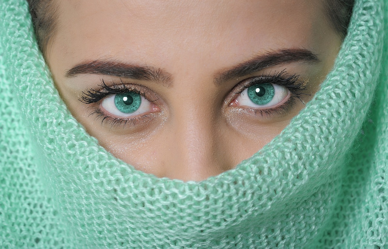 Dermapen ile Ciltteki Göz Altı Torbalarını Hafifletme ve Sıkılaştırma