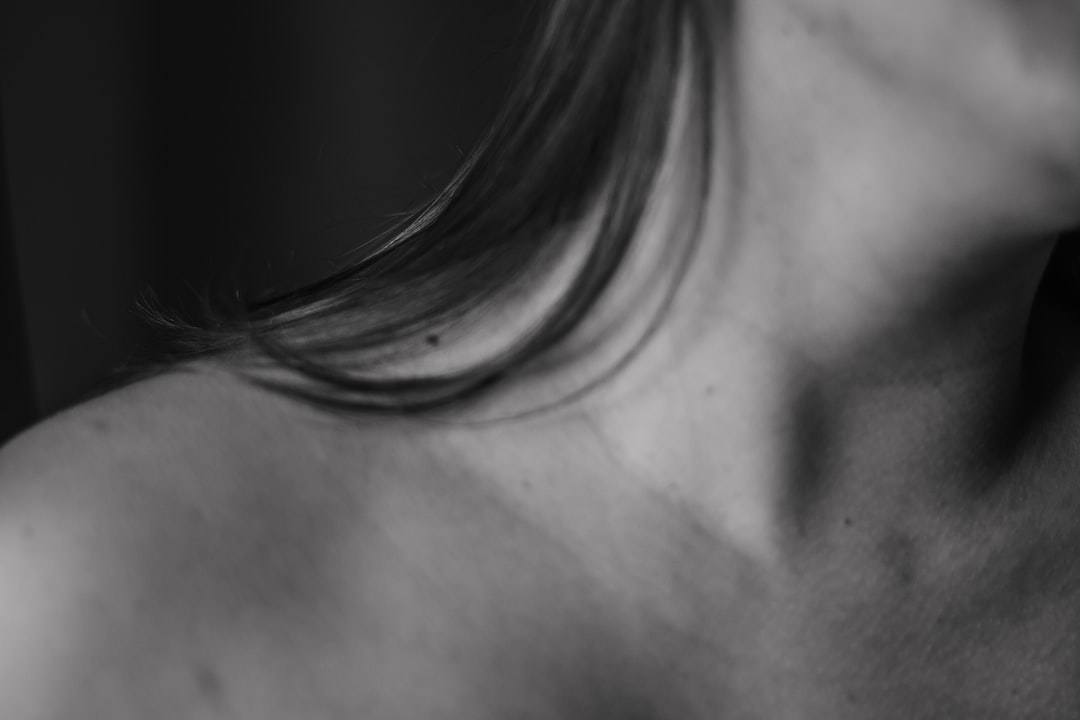 Estetik ve Doğal Görünüm Boyun Germe Operasyonları (Neck Lift) ile İlgili Temel Bilgiler