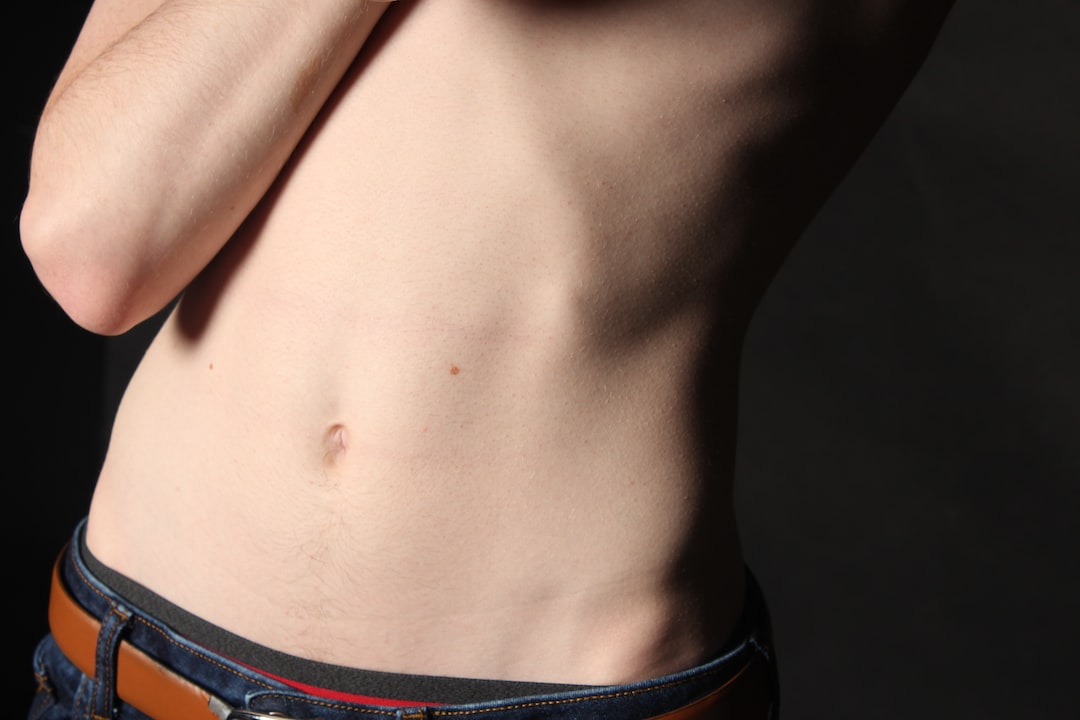 Sırt Liposuctionu ve Estetik Fazla Yağlardan Kurtulmanın Etkili Yolları